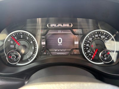 2020 RAM 1500 Laramie Crew Cab 4x4 5'7' Box