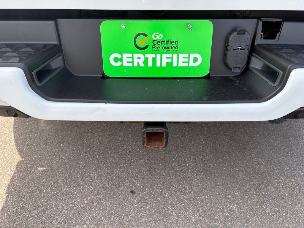 2020 RAM 1500 Laramie Crew Cab 4x4 5'7' Box