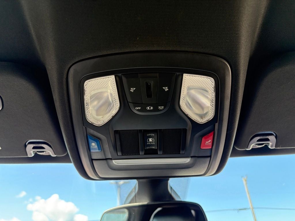 2020 RAM 1500 Rebel Crew Cab 4x4 5'7' Box