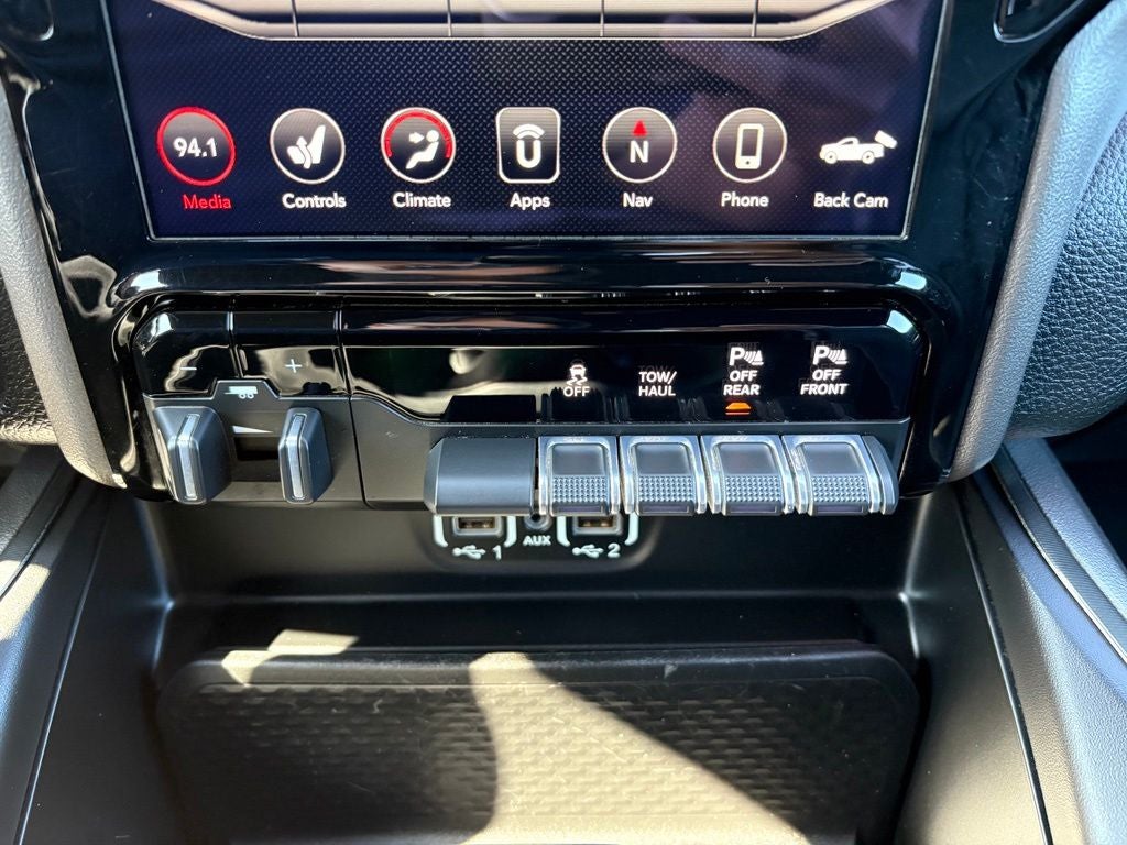 2020 RAM 1500 Rebel Crew Cab 4x4 5'7' Box