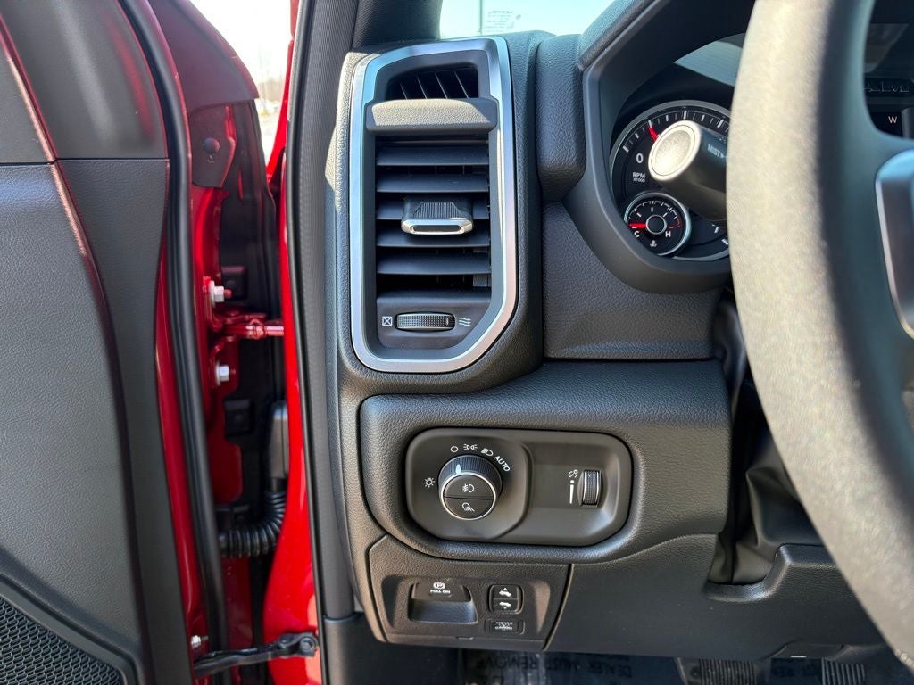 2026 RAM Ram 1500 RAM 1500 BIG HORN CREW CAB 4X4 6'4' BOX