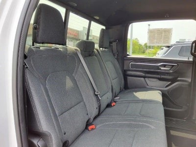 2019 RAM 1500 Big Horn/Lone Star Crew Cab 4x4 6'4' Box