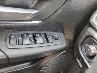 2019 RAM 1500 Big Horn/Lone Star Crew Cab 4x4 6'4' Box