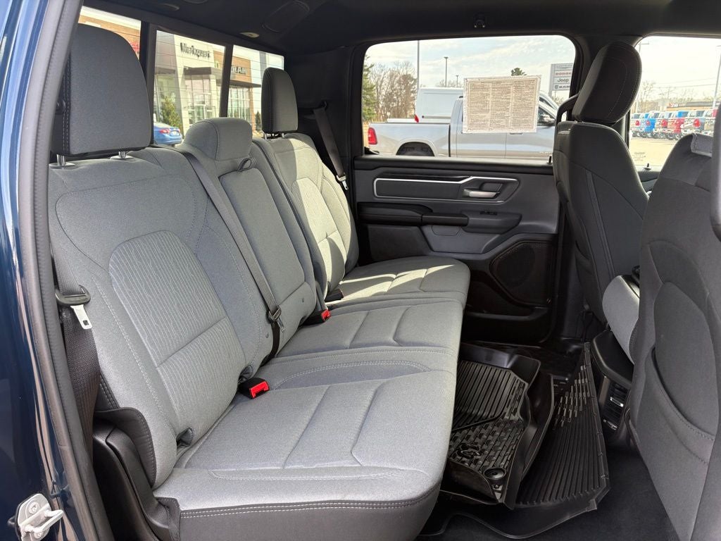 2022 RAM 1500 Big Horn Crew Cab 4x4 6'4' Box