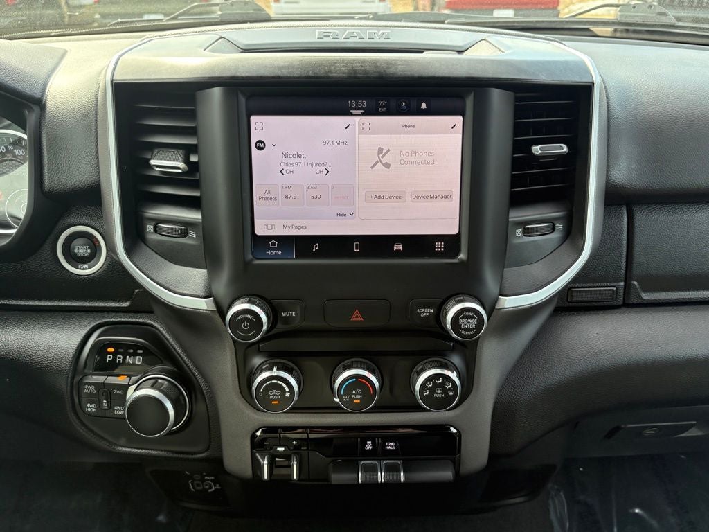 2022 RAM 1500 Big Horn Crew Cab 4x4 6'4' Box