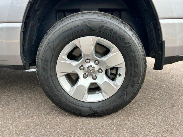 2024 RAM 1500 Big Horn Crew Cab 4x4 6'4' Box