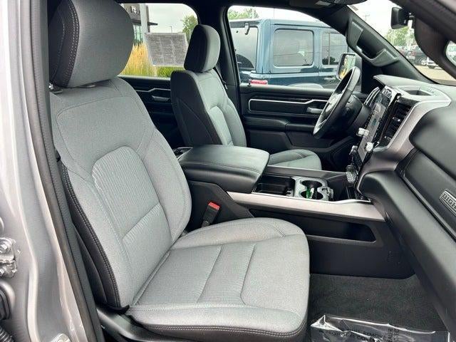 2024 RAM 1500 Big Horn Crew Cab 4x4 6'4' Box
