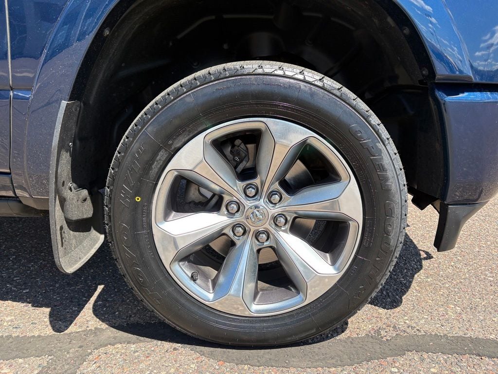 2020 RAM 1500 Limited Crew Cab 4x4 6'4' Box
