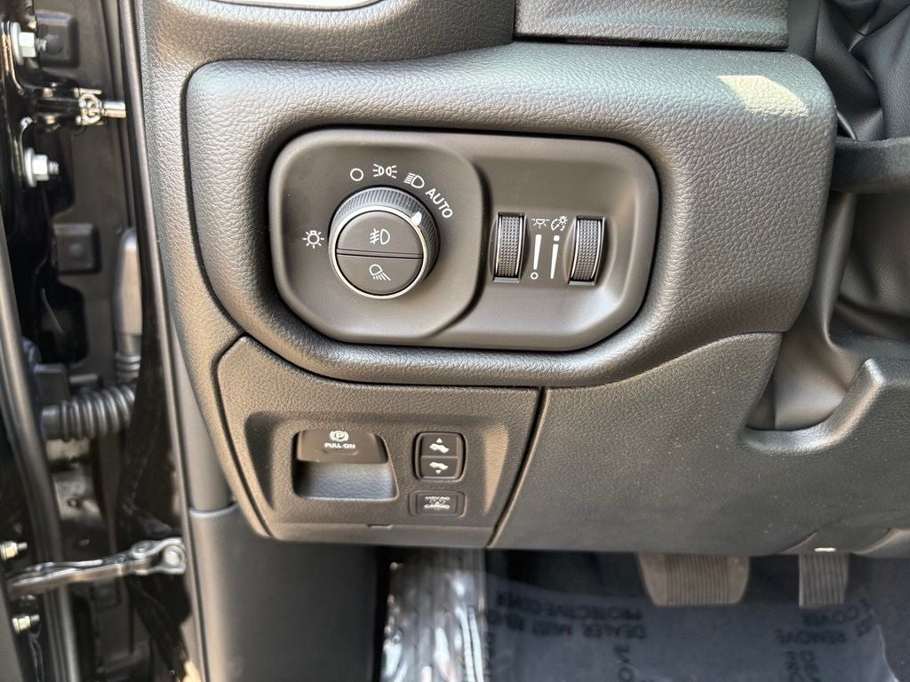 2026 RAM Ram 1500 RAM 1500 LARAMIE CREW CAB 4X4 6'4' BOX