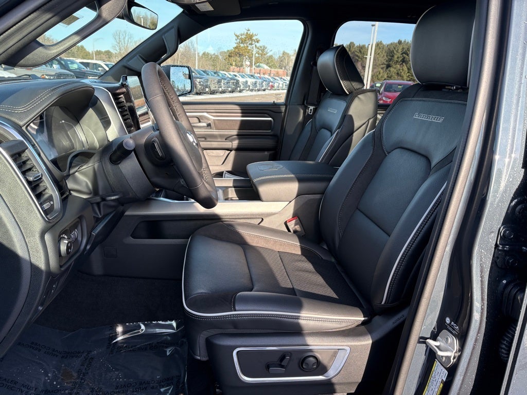 2026 RAM Ram 1500 RAM 1500 LARAMIE CREW CAB 4X4 6'4' BOX