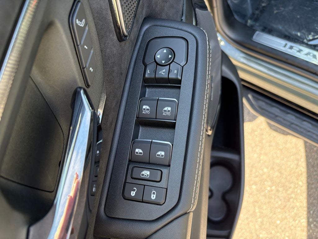 2026 RAM Ram 1500 RAM 1500 RHO CREW CAB 4X4 5'7' BOX