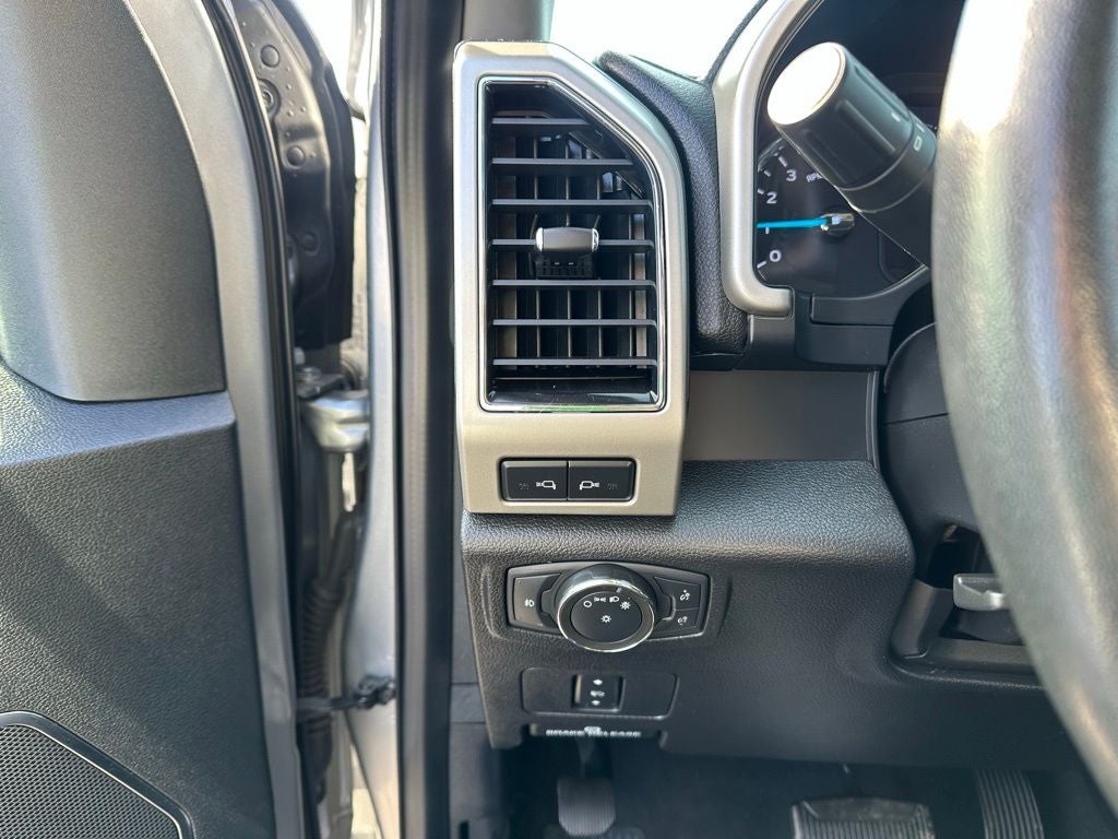 2020 Ford F-550 Chassis LARIAT