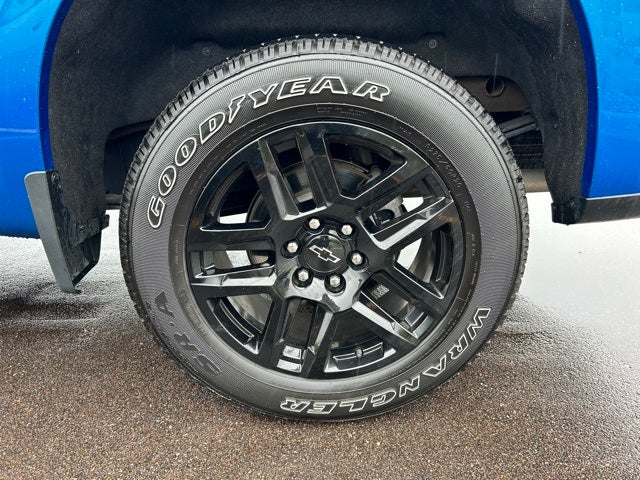 2022 Chevrolet Silverado 1500 4WD Crew Cab Short Bed RST