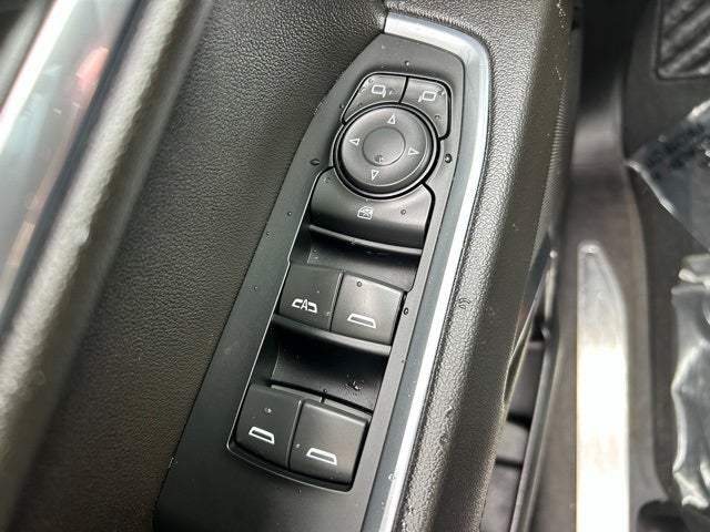 2022 Chevrolet Silverado 1500 4WD Crew Cab Short Bed RST