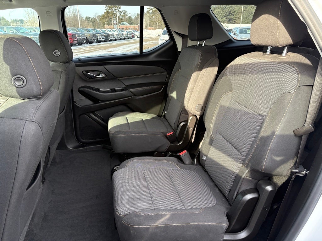 2020 Chevrolet Traverse AWD LT Cloth