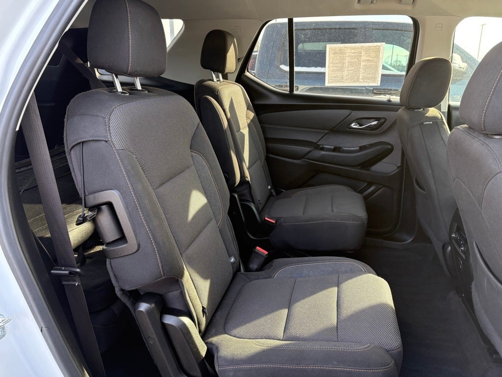 2020 Chevrolet Traverse AWD LT Cloth