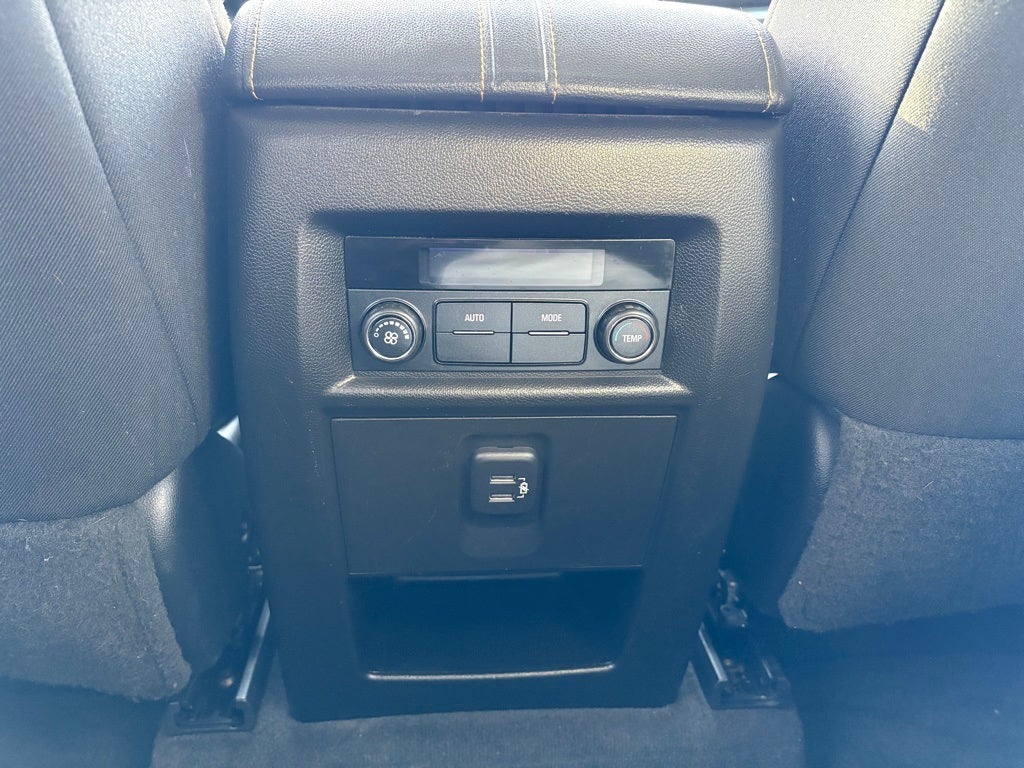 2020 Chevrolet Traverse AWD LT Cloth