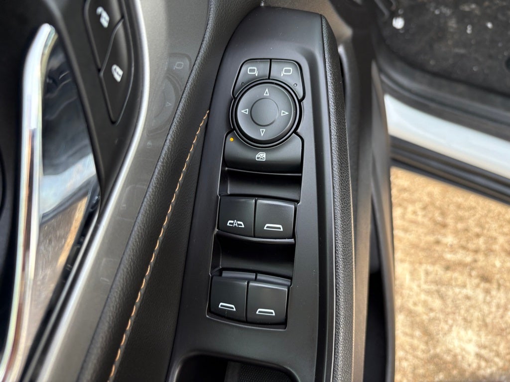 2020 Chevrolet Traverse AWD LT Cloth