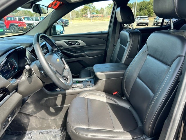 2023 Chevrolet Traverse AWD LT Leather