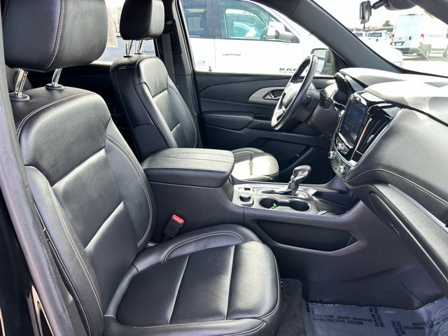 2023 Chevrolet Traverse AWD LT Leather