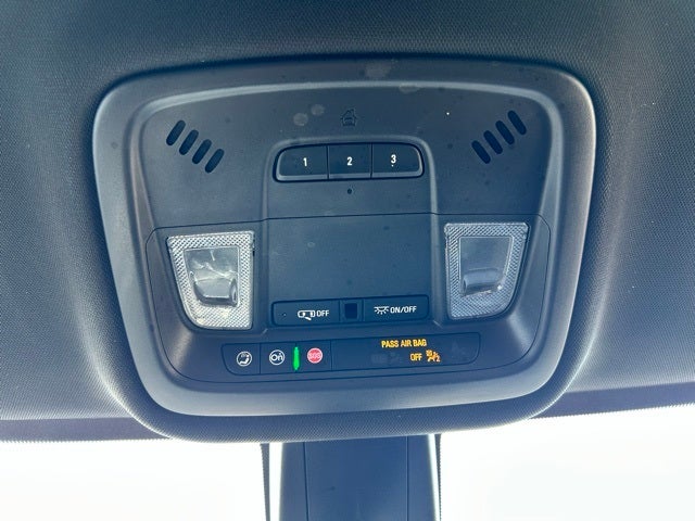 2023 Chevrolet Traverse AWD LT Leather