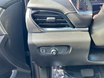 2023 Chevrolet Traverse AWD LT Leather