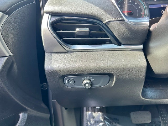 2023 Chevrolet Traverse AWD LT Leather