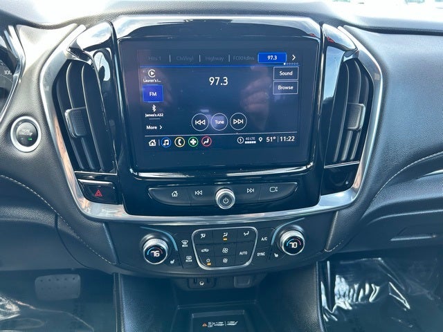 2023 Chevrolet Traverse AWD LT Leather