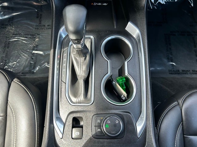 2023 Chevrolet Traverse AWD LT Leather