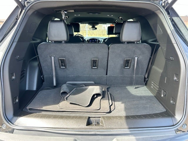 2023 Chevrolet Traverse AWD LT Leather