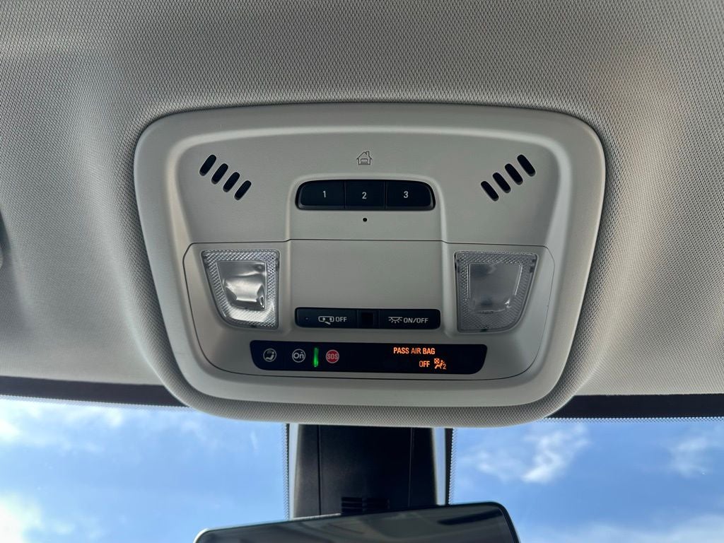 2021 Chevrolet Traverse AWD Premier