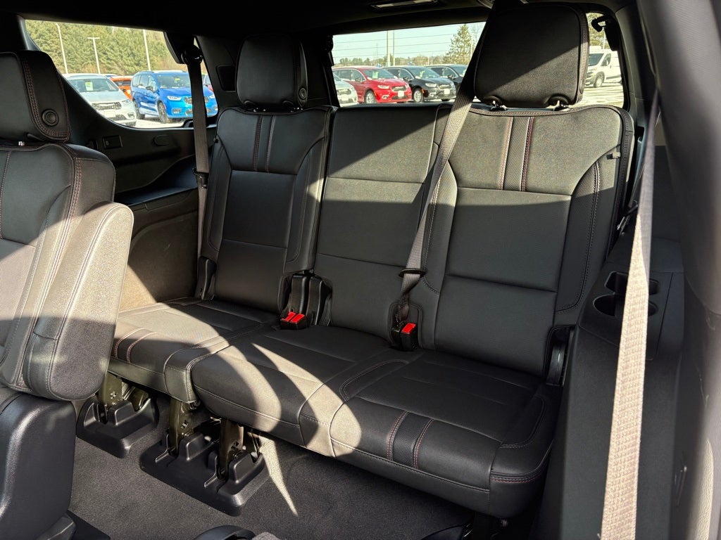 2025 Chevrolet Tahoe 4WD RST