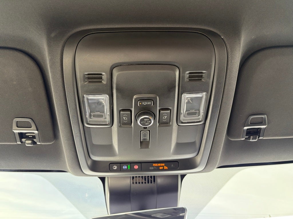 2025 Chevrolet Tahoe 4WD RST