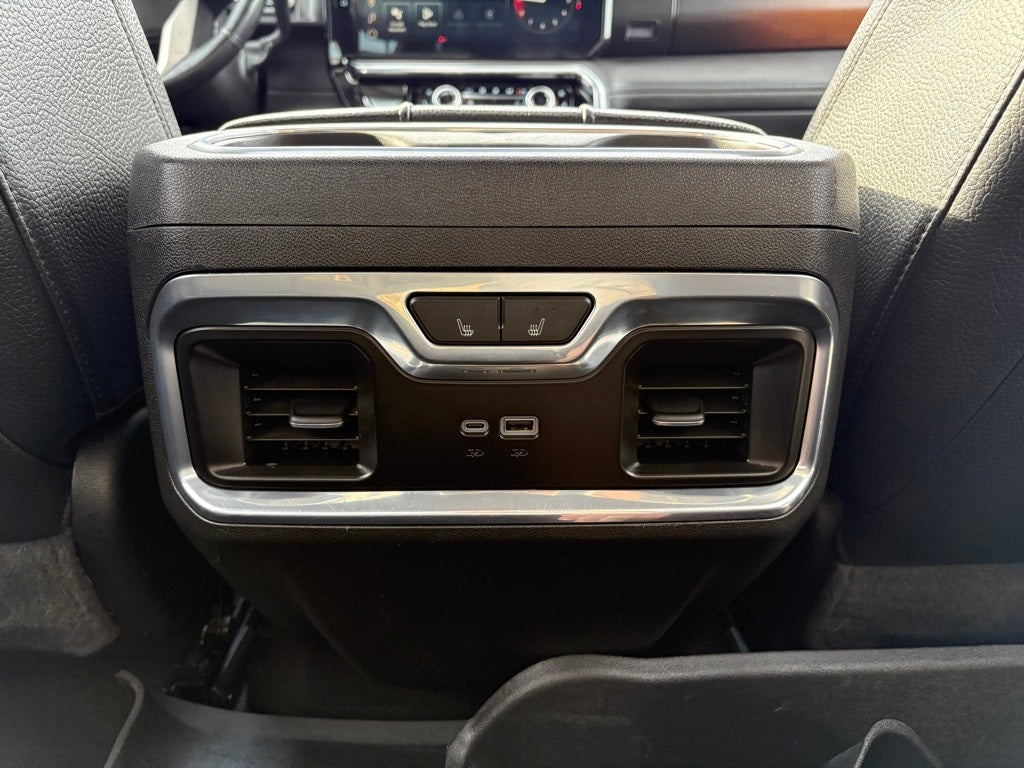 2024 GMC Sierra 3500HD Denali