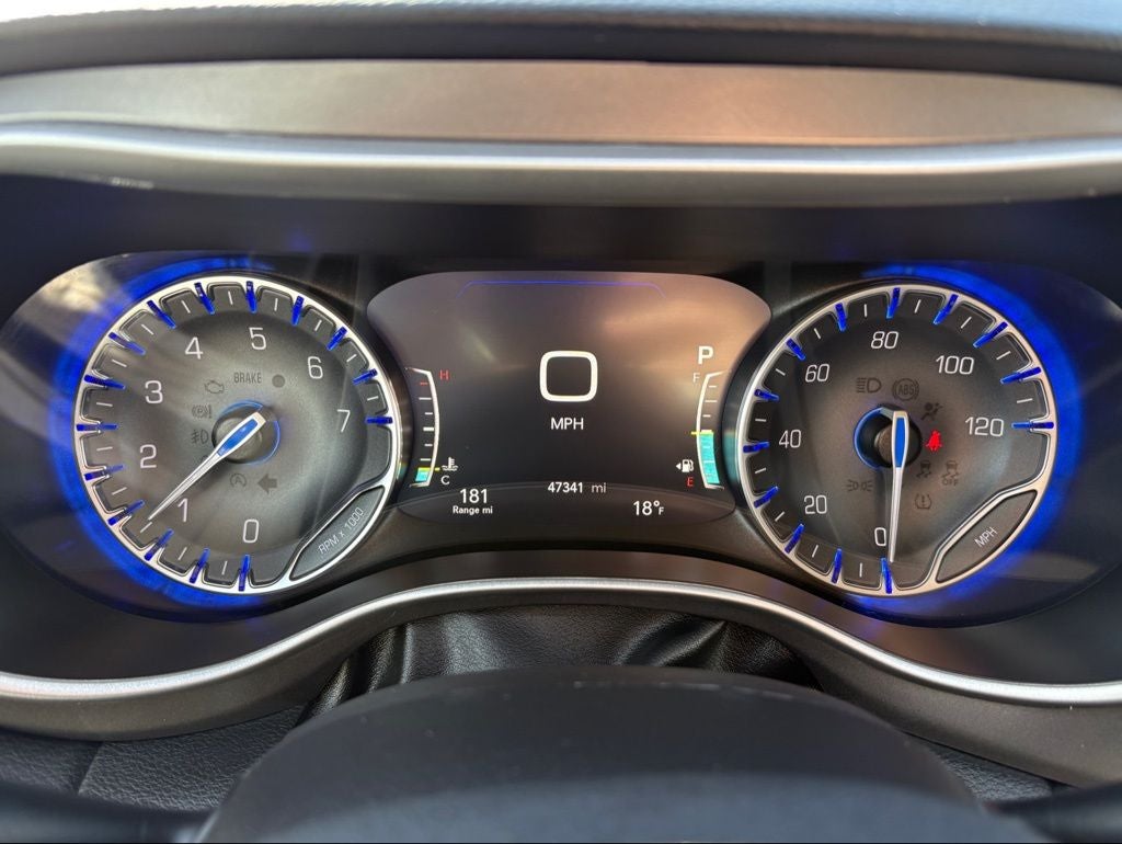 2024 Chrysler Pacifica Touring L