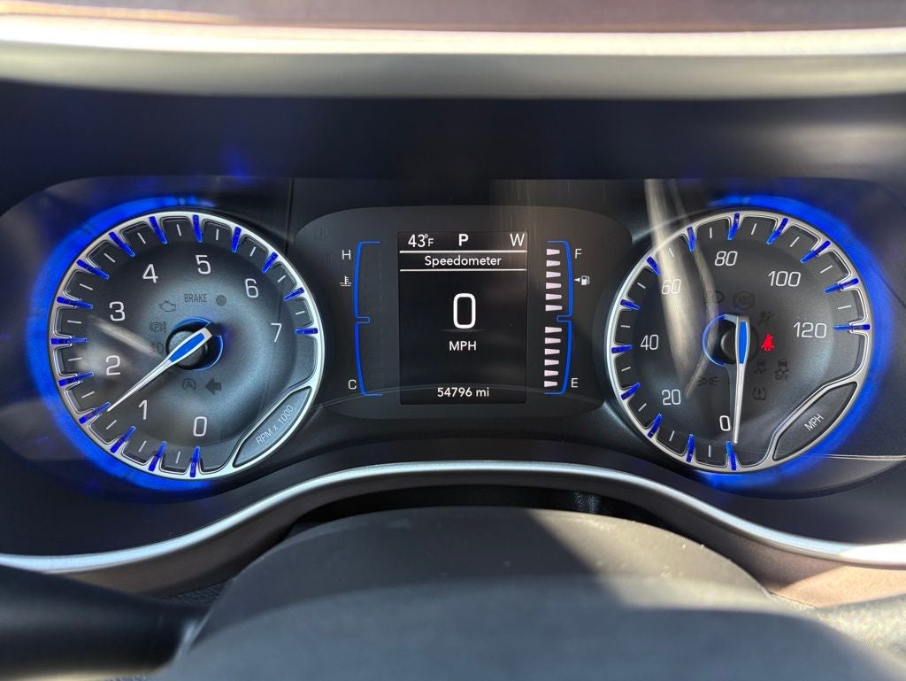 2023 Chrysler Voyager LX