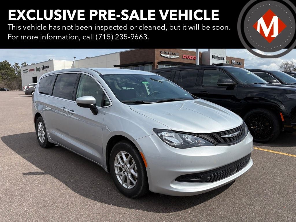 2023 Chrysler Voyager LX