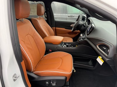 2026 Chrysler Pacifica PACIFICA PINNACLE