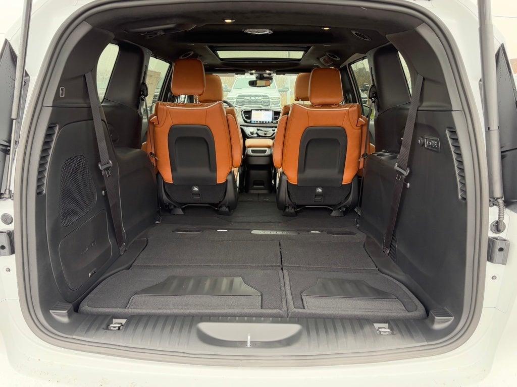 2026 Chrysler Pacifica PACIFICA PINNACLE