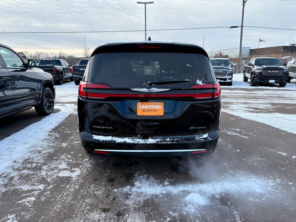 2024 Chrysler Pacifica Hybrid Select