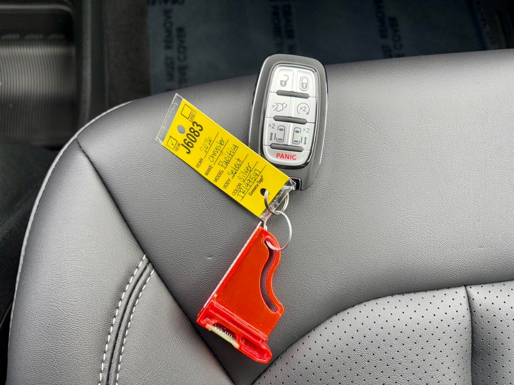 2026 Chrysler Pacifica PACIFICA SELECT AWD