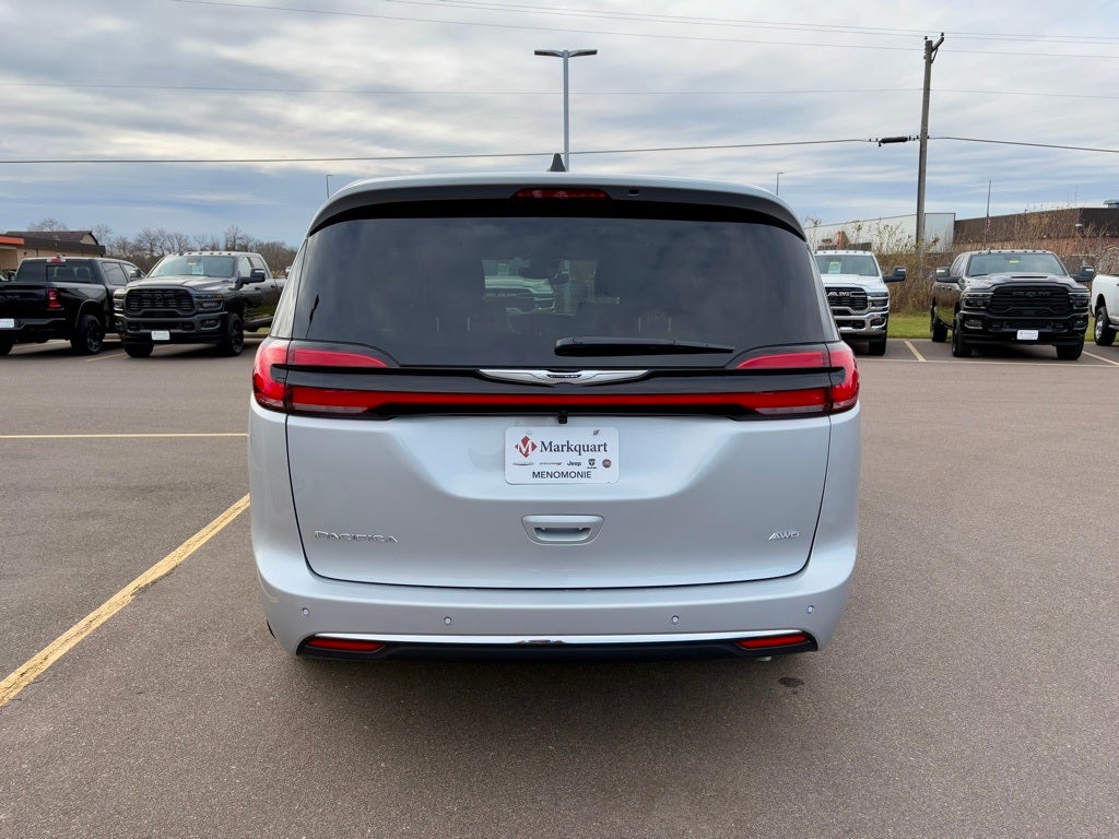 2026 Chrysler Pacifica PACIFICA SELECT AWD