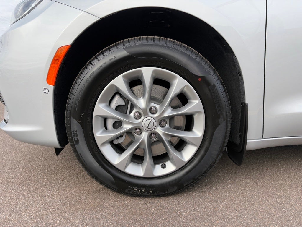 2026 Chrysler Pacifica PACIFICA SELECT AWD