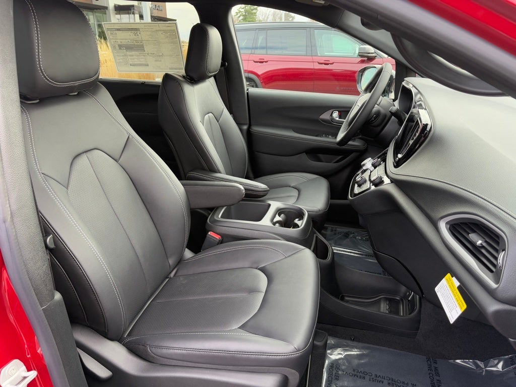 2026 Chrysler Pacifica PACIFICA SELECT AWD