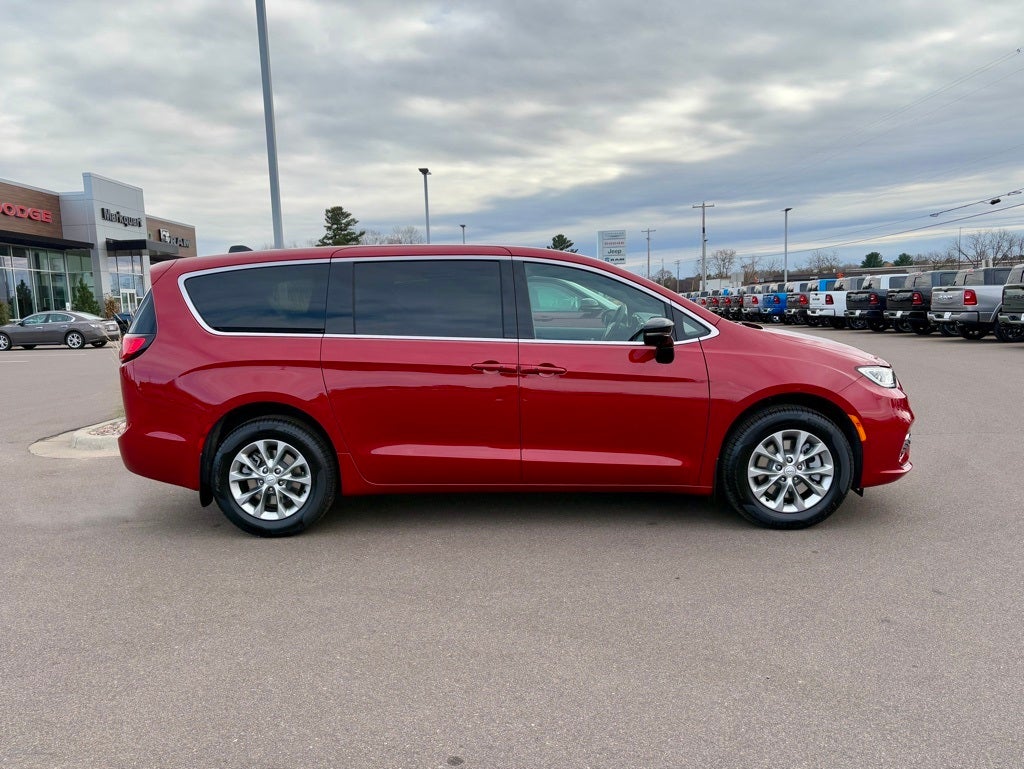 2026 Chrysler Pacifica PACIFICA SELECT AWD