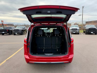 2026 Chrysler Pacifica PACIFICA SELECT AWD