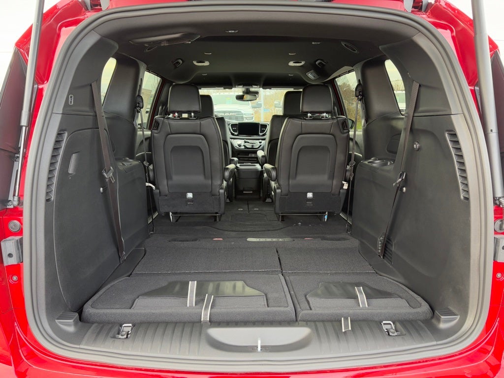 2026 Chrysler Pacifica PACIFICA SELECT AWD