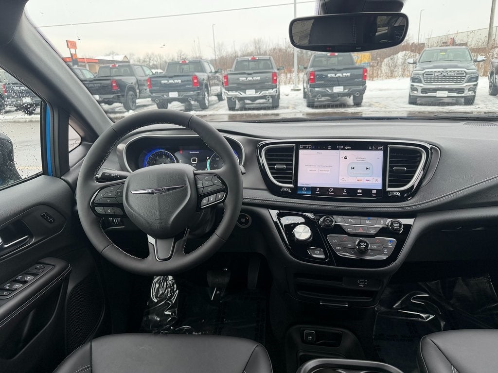 2026 Chrysler Pacifica PACIFICA SELECT AWD