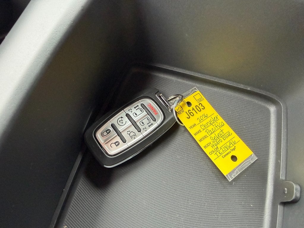 2026 Chrysler Pacifica PACIFICA SELECT AWD