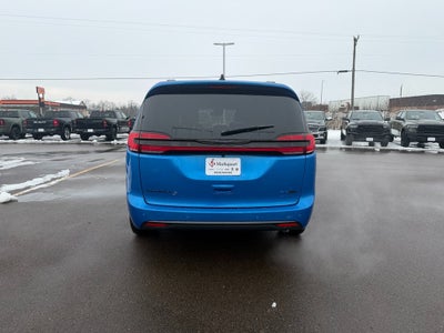 2026 Chrysler Pacifica PACIFICA SELECT AWD